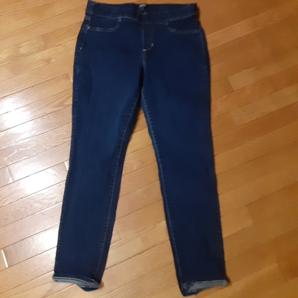 a.n.a Denim - Gorgeous Jean Jeggings....Too Cute⚘